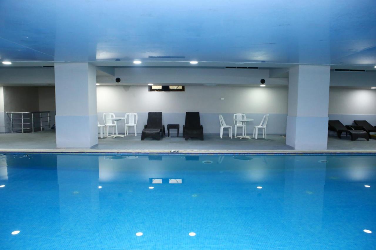 Deluxe Hotel Гянджа Екстер'єр фото