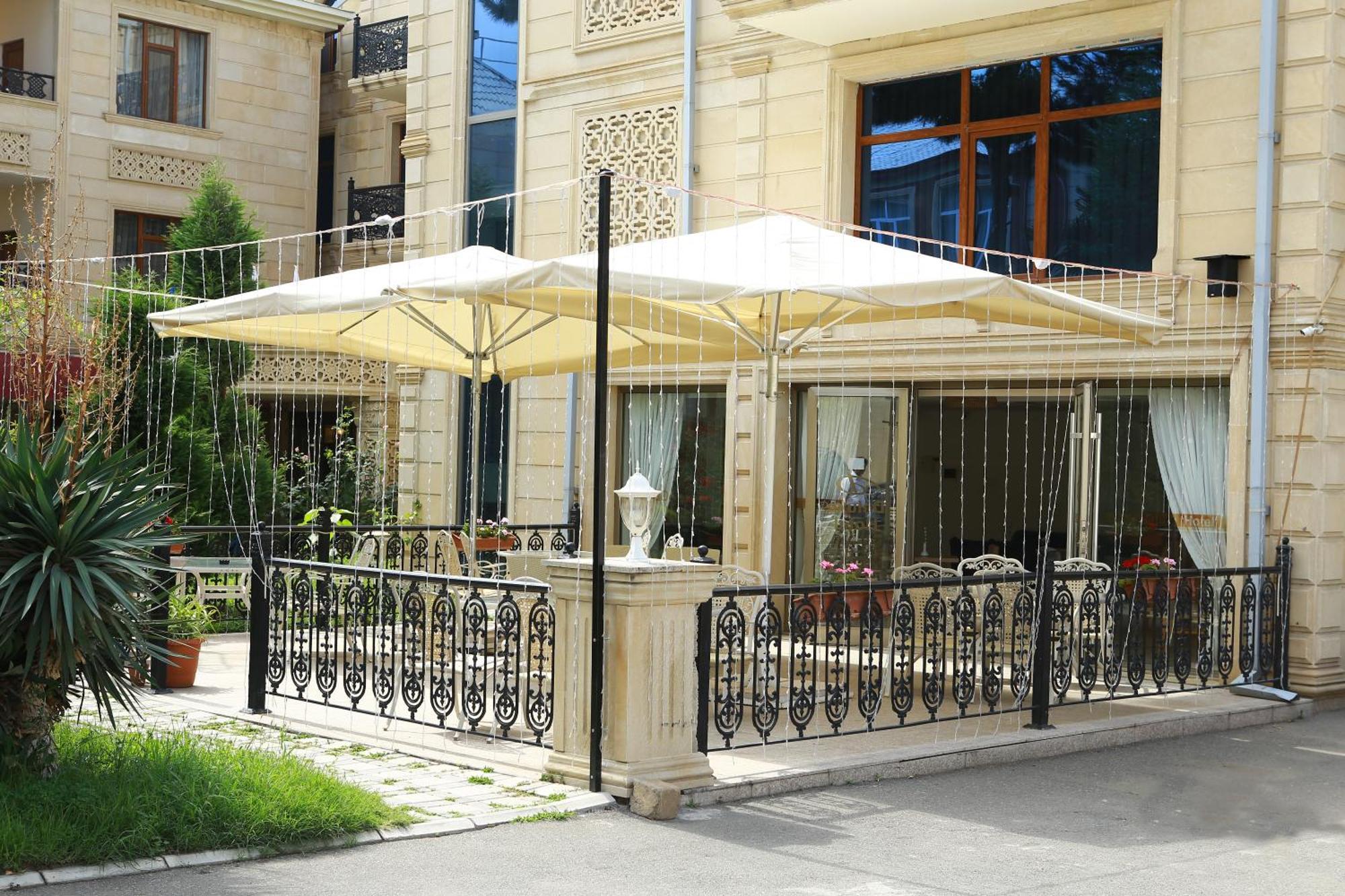 Deluxe Hotel Гянджа Екстер'єр фото
