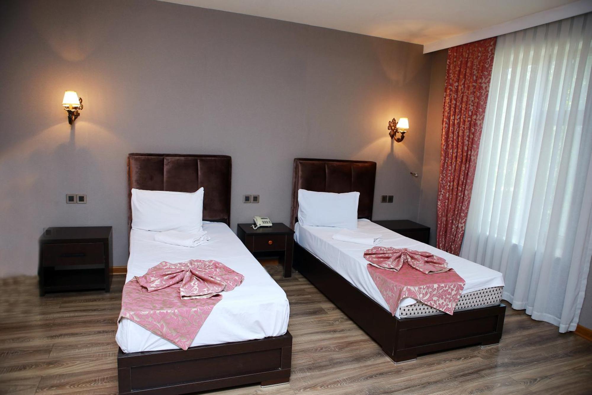 Deluxe Hotel Гянджа Екстер'єр фото