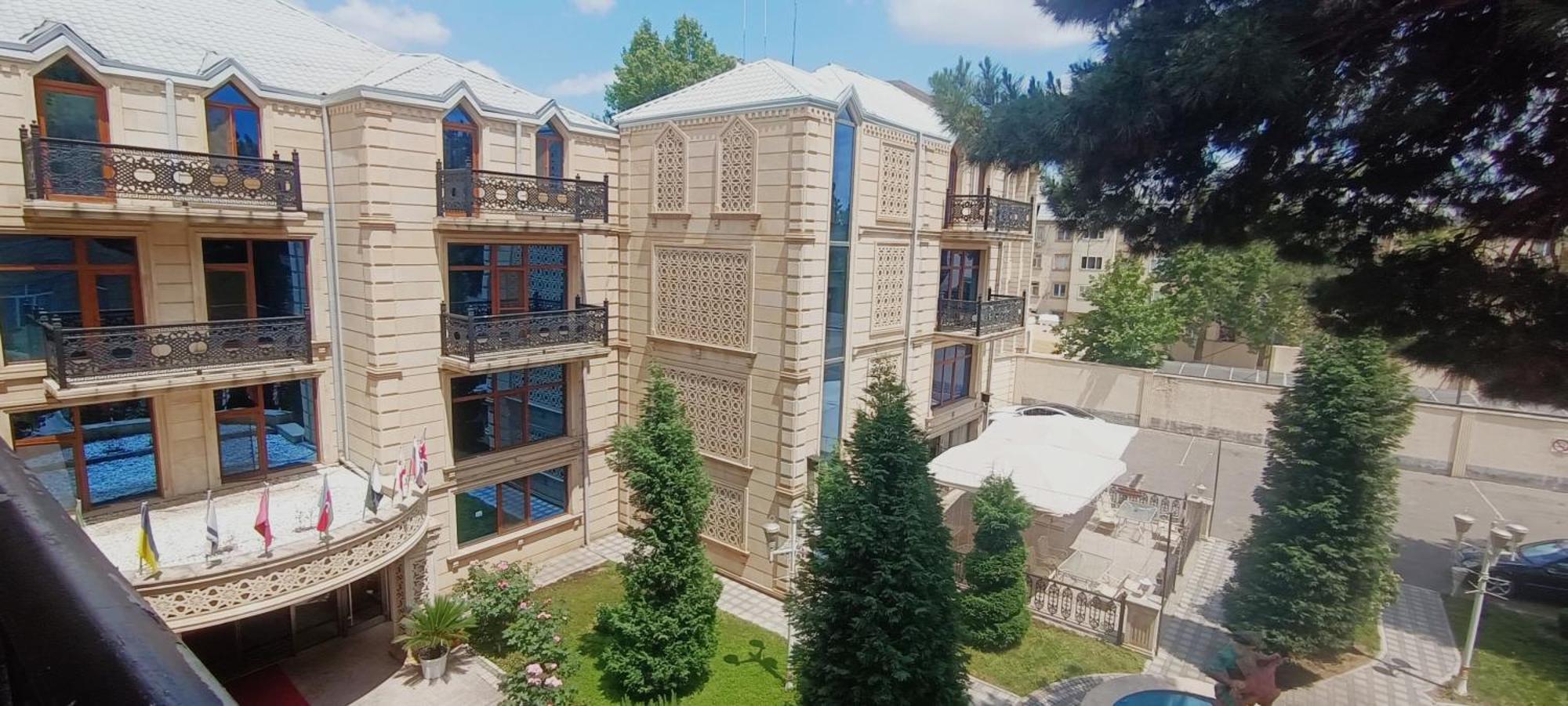 Deluxe Hotel Гянджа Екстер'єр фото